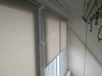 Свободновисящие рольшторы на балкон